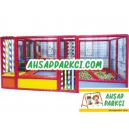 Renkli kapaklı kum havuzu